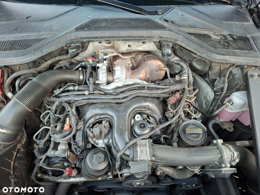 Audi A8 - 8