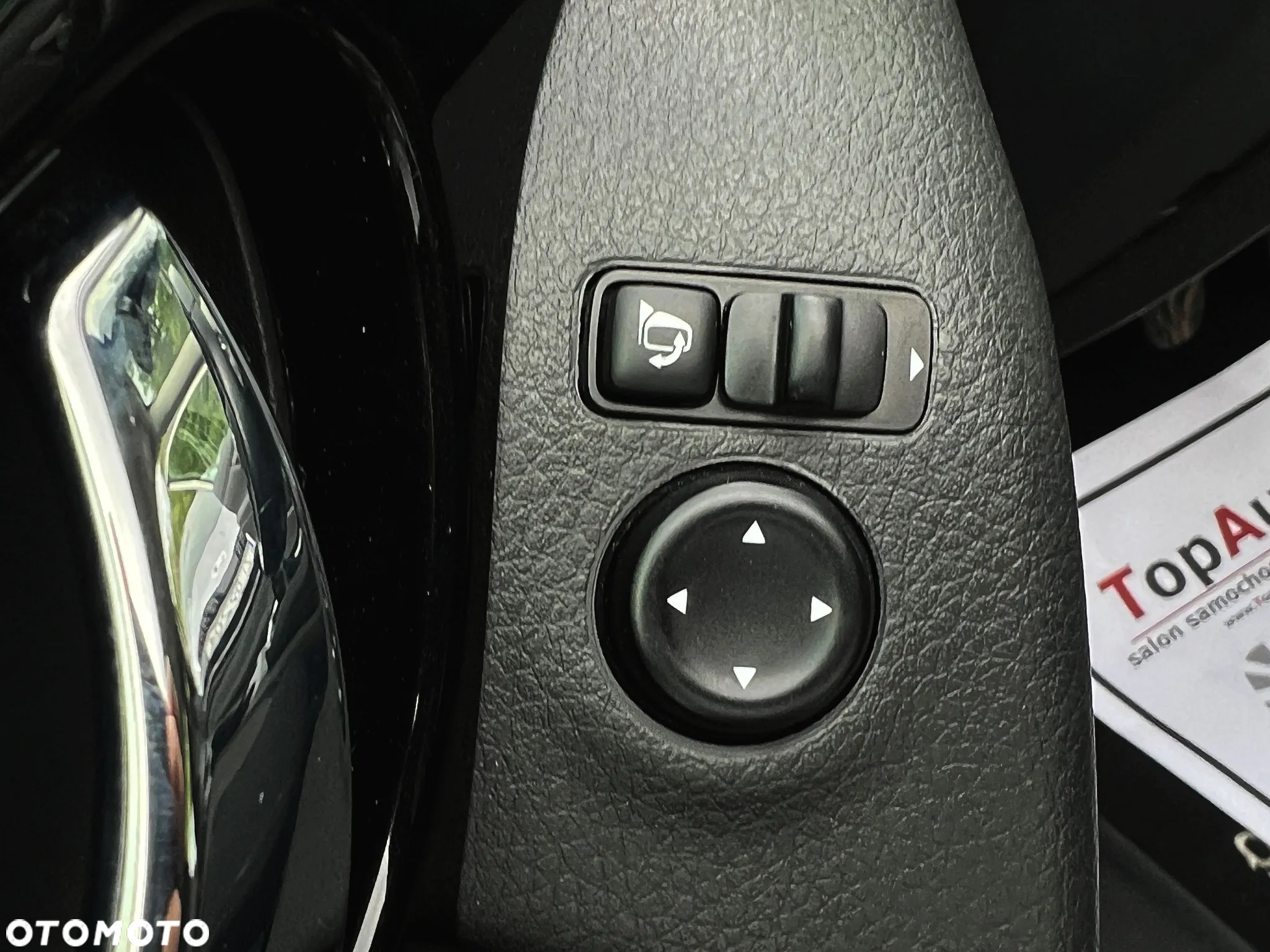 Nissan Qashqai 1.3 DIG-T N-Connecta - 26