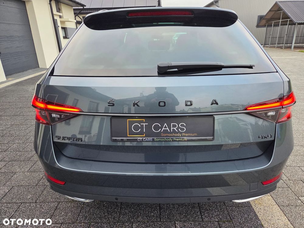 Skoda Superb 2.0 TDI 4x4 DSG Sportline - 9