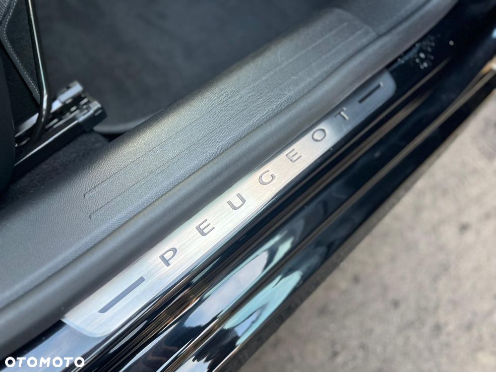 Peugeot 208 - 16
