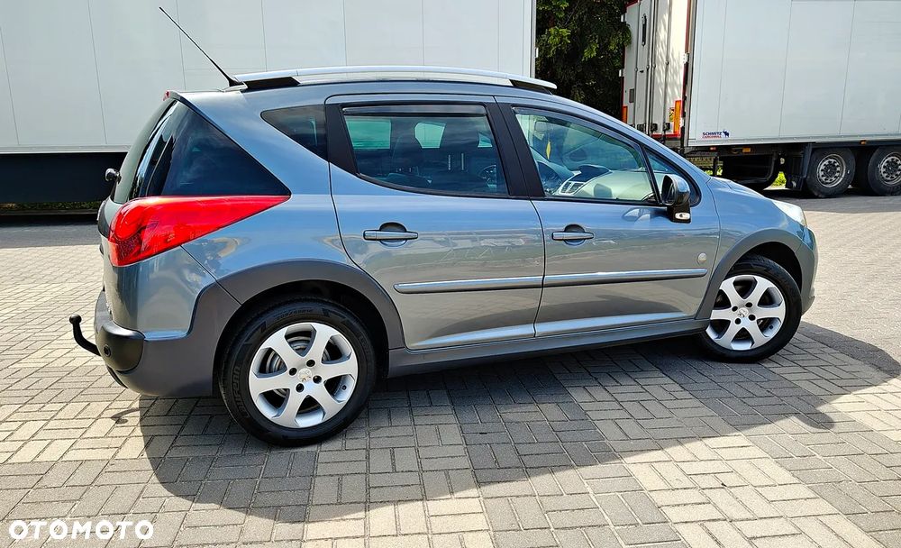 Peugeot 207 - 7