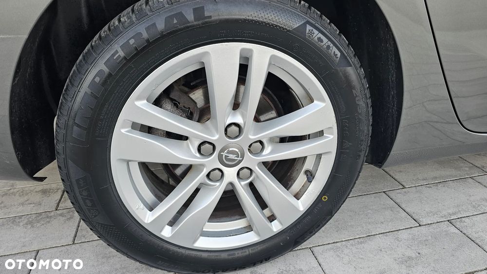 Opel Astra 1.2 T Edition S&S - 17