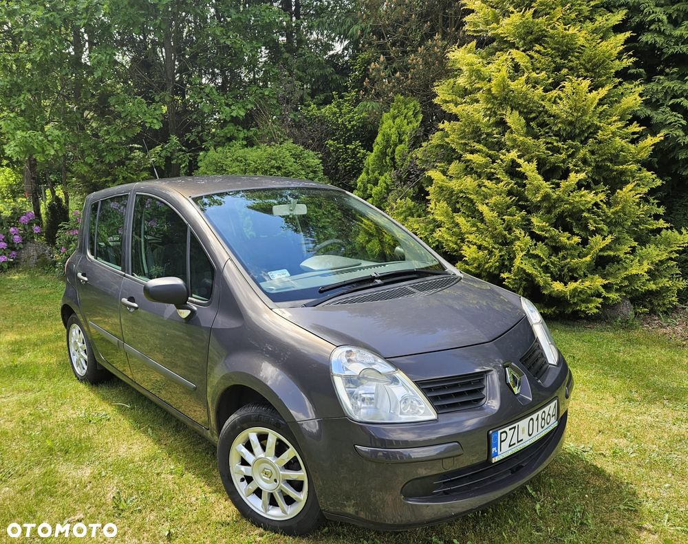 Renault Modus - 1