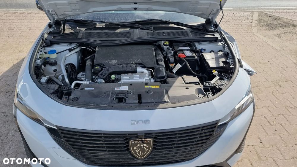Peugeot 308 PureTech 130 EAT8 Allure Pack - 33