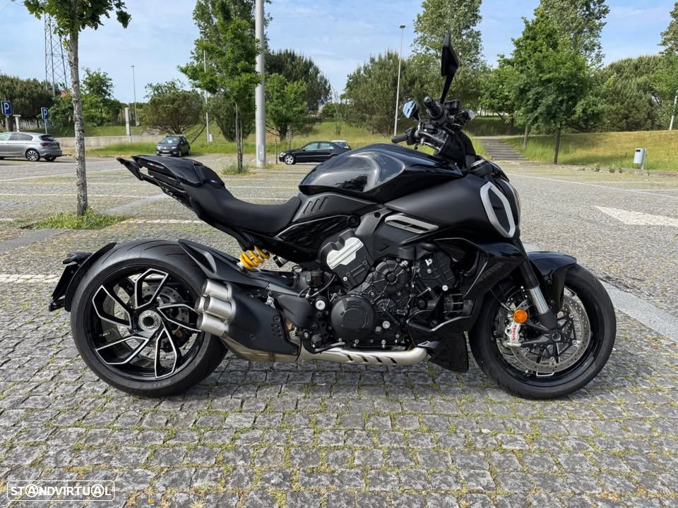 Ducati Diavel V4 Thrilling Black - 13
