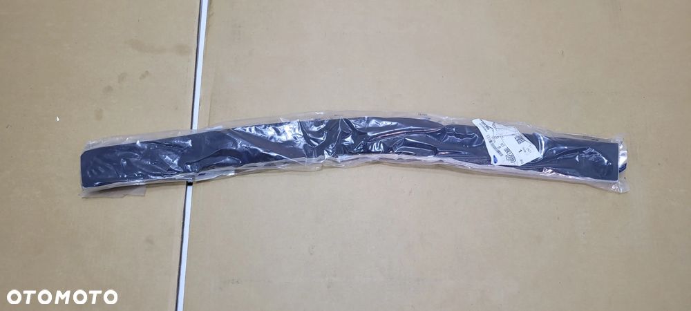 FORD TRANSIT GÓRNY DEFLEKTOR CHŁODNICY NOWY