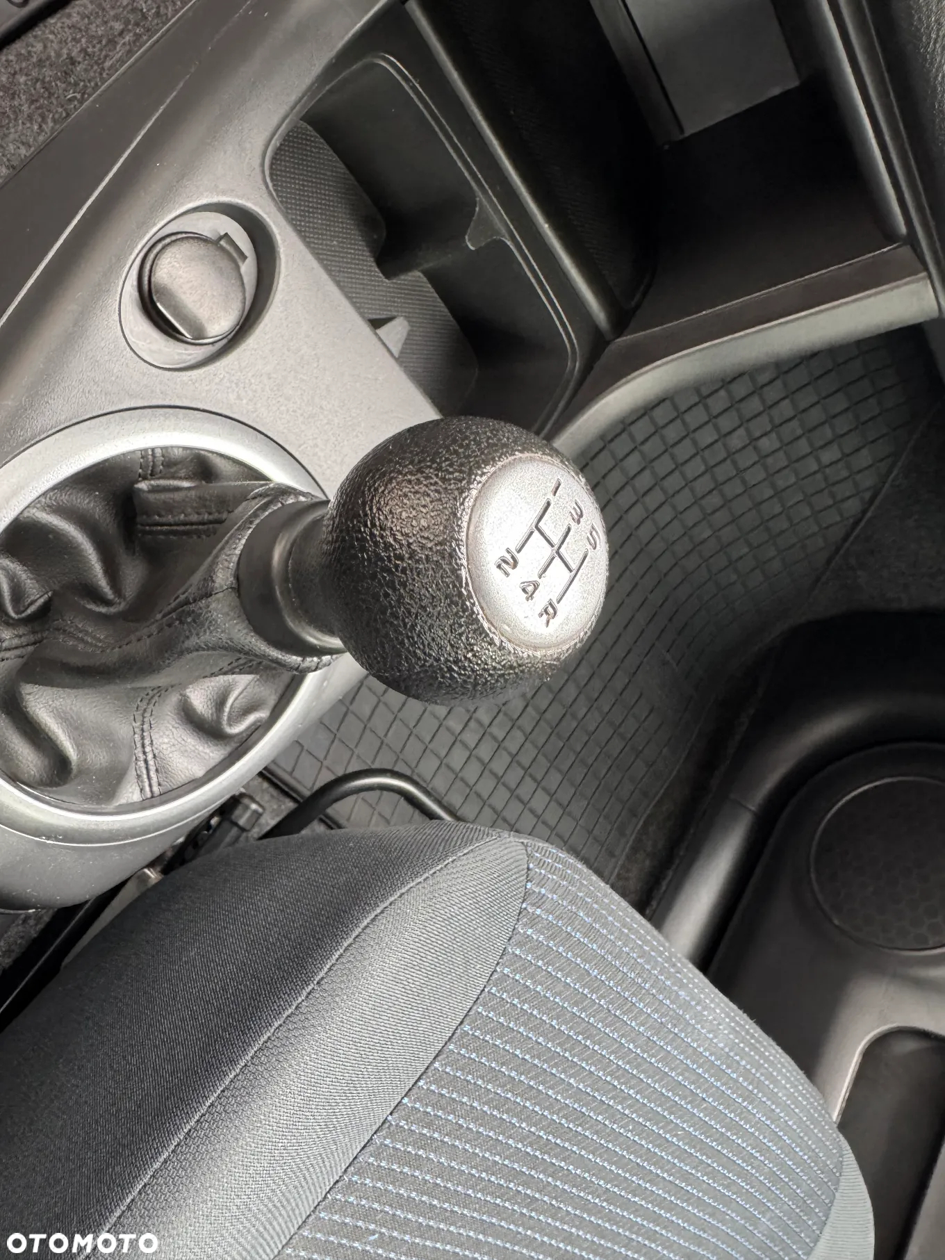 Suzuki Swift 1.3 DDiS Comfort - 18
