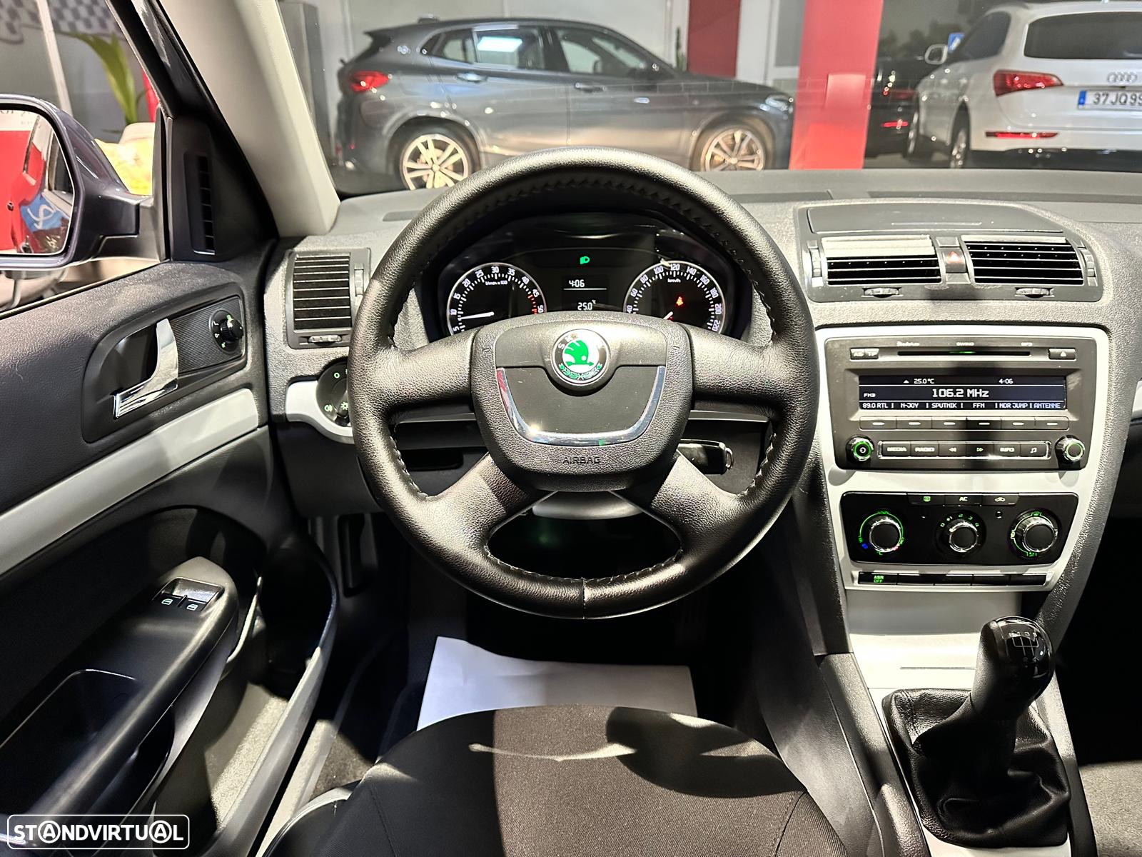 Skoda Octavia Break 1.6 TDi Greenline Conforto - 9