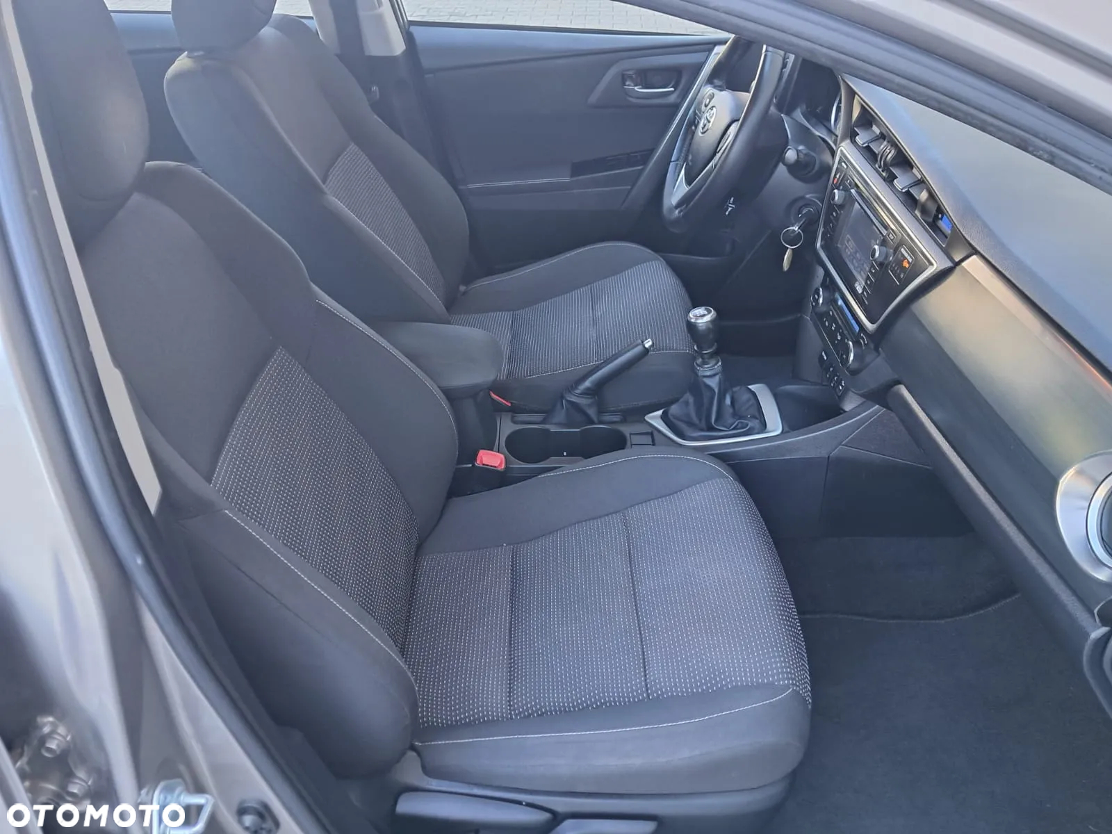 Toyota Auris 1.6 Valvematic START Edition - 19