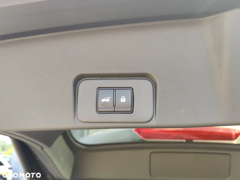 Nissan X-Trail 1.5 VC-T e-POWER N-Connecta e-4ORCE 7os - 18