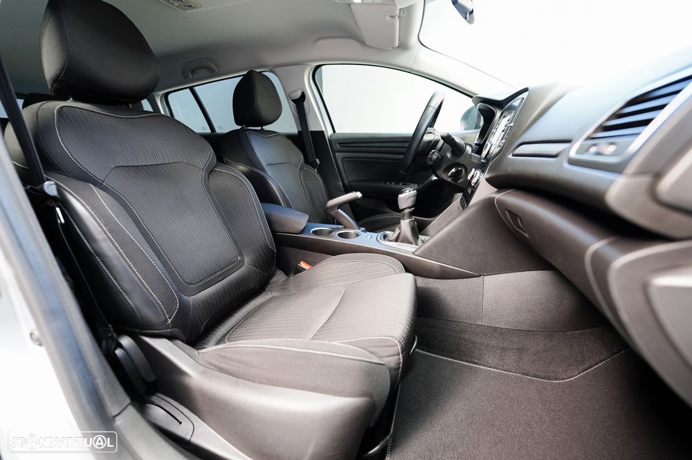 Renault Mégane Sport Tourer 1.5 dCi Zen - 4