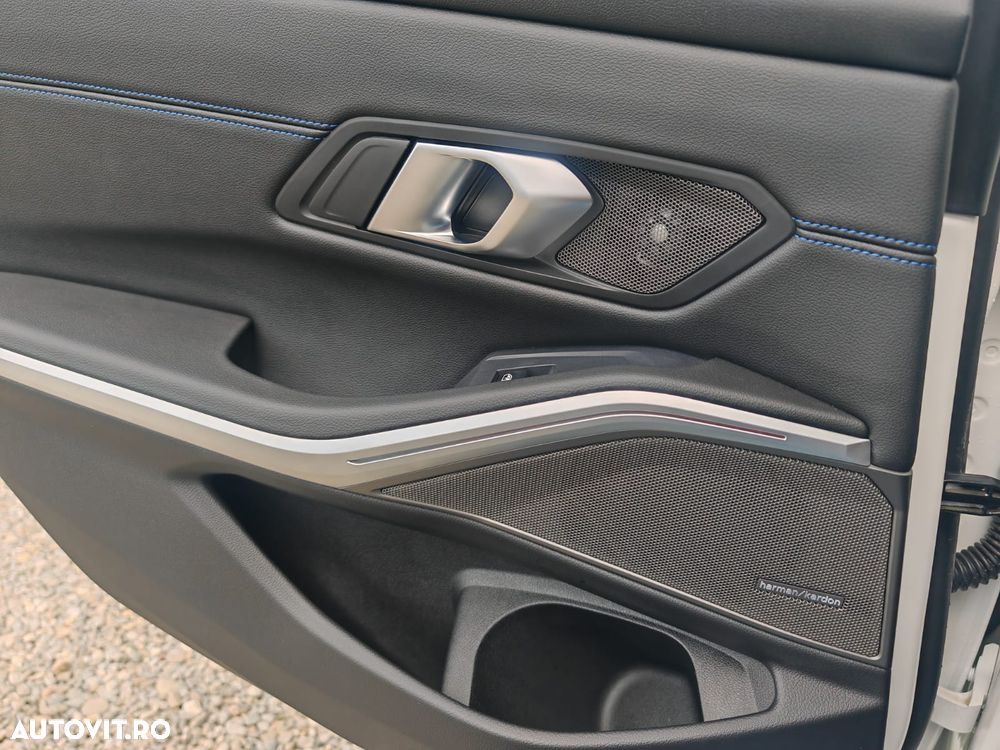 BMW Seria 3 318i Aut. M Sport - 22