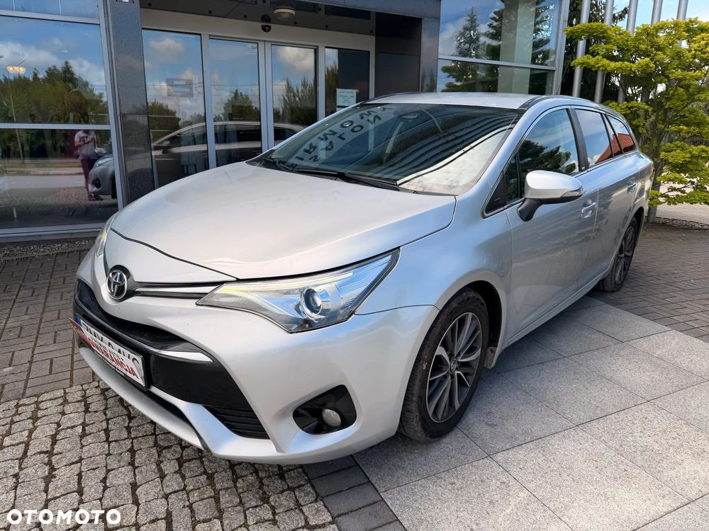 Toyota Avensis 2.0 Prestige MS - 12