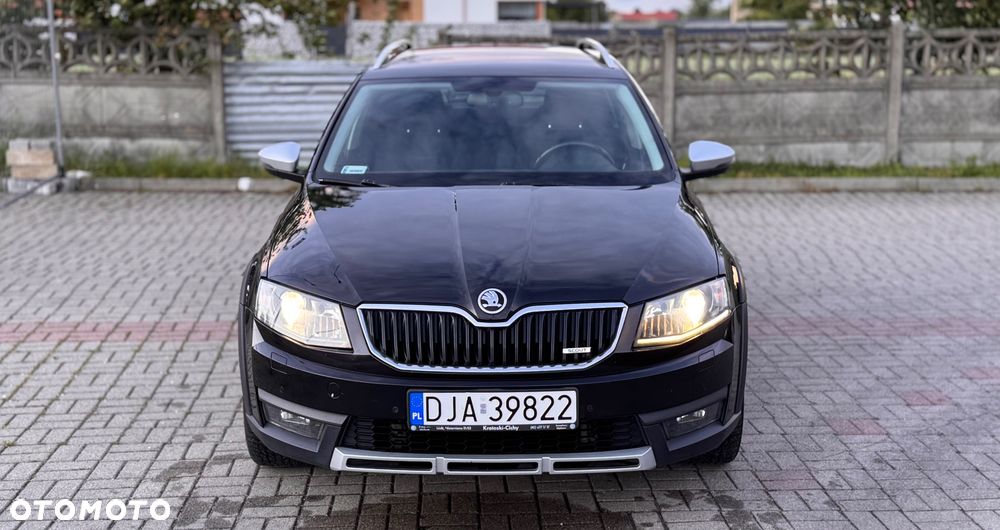 Skoda Octavia Scout 2.0 TDI 4x4 - 2