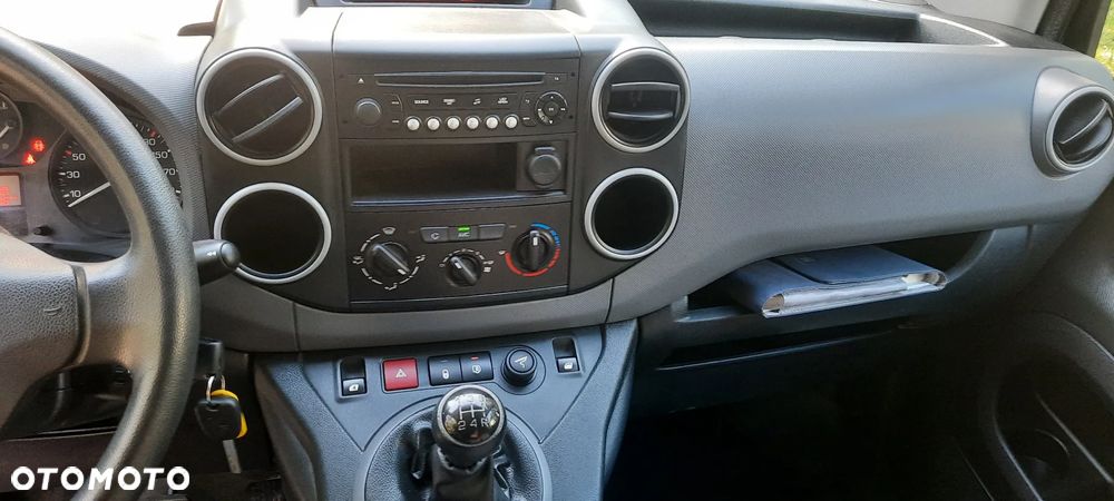 Peugeot Partner 1.6HDI-90PS Klima - 12