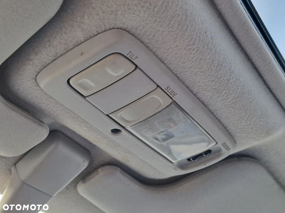 Toyota RAV4 2.0 Special - 29