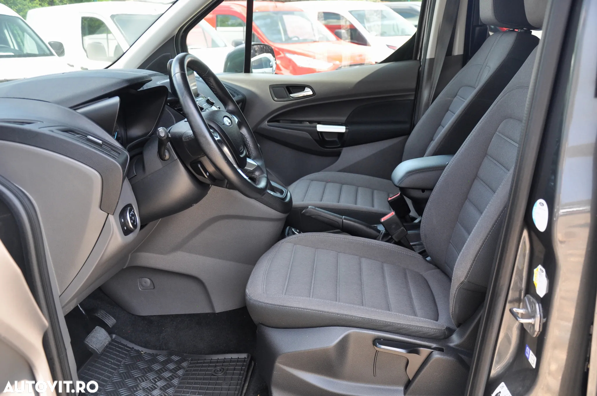 Ford Tourneo Connect 5 Locuri Aut. - 11