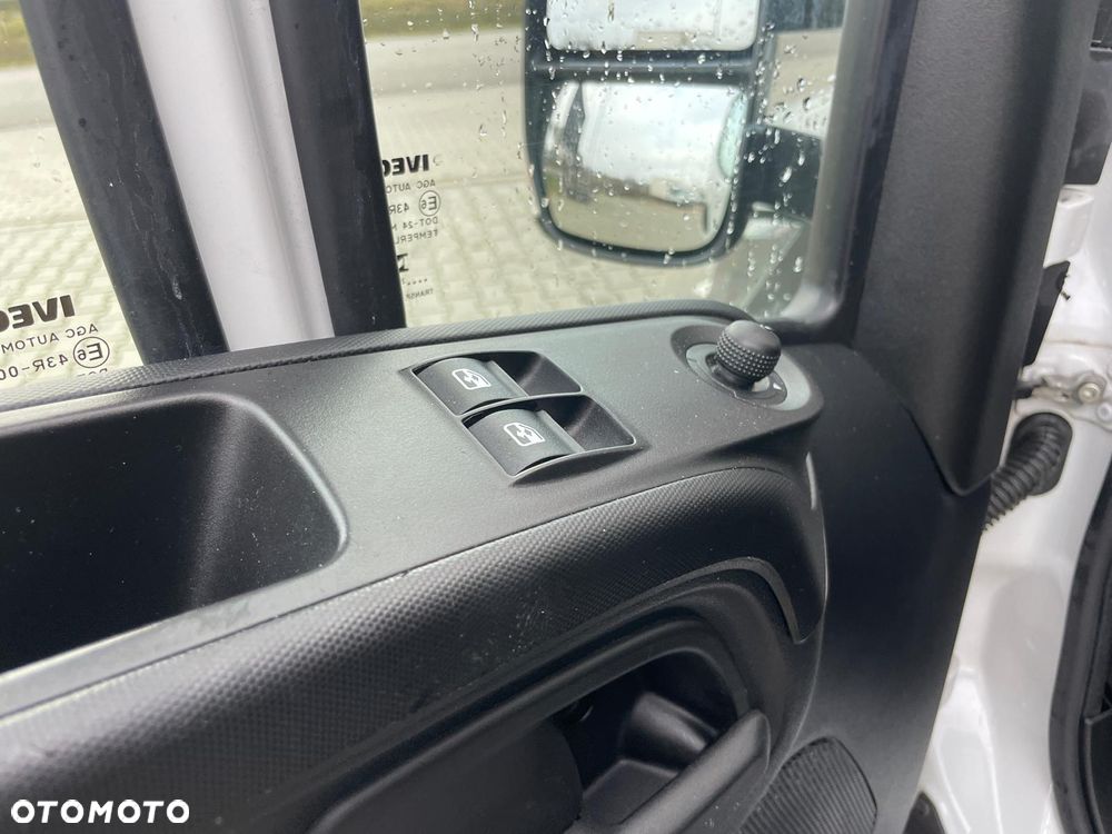 Iveco 35C16 Kontener 8EP Winda Bliźniaki - 12