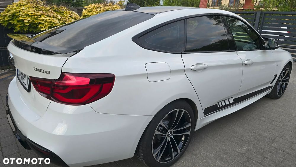 BMW 3GT 318d M Sport - 25
