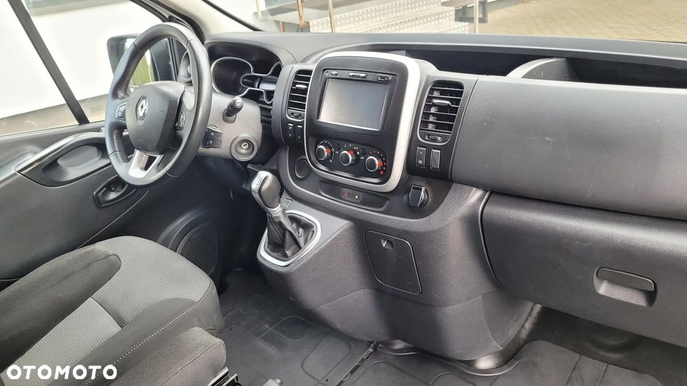 Renault Trafic - 16