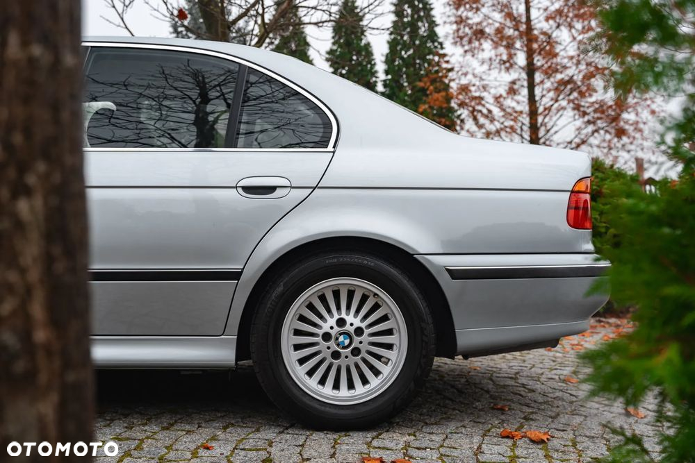 BMW Seria 5 - 12
