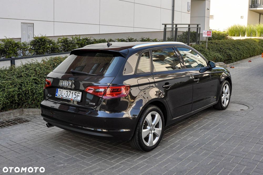 Audi A3 Sportback - 4