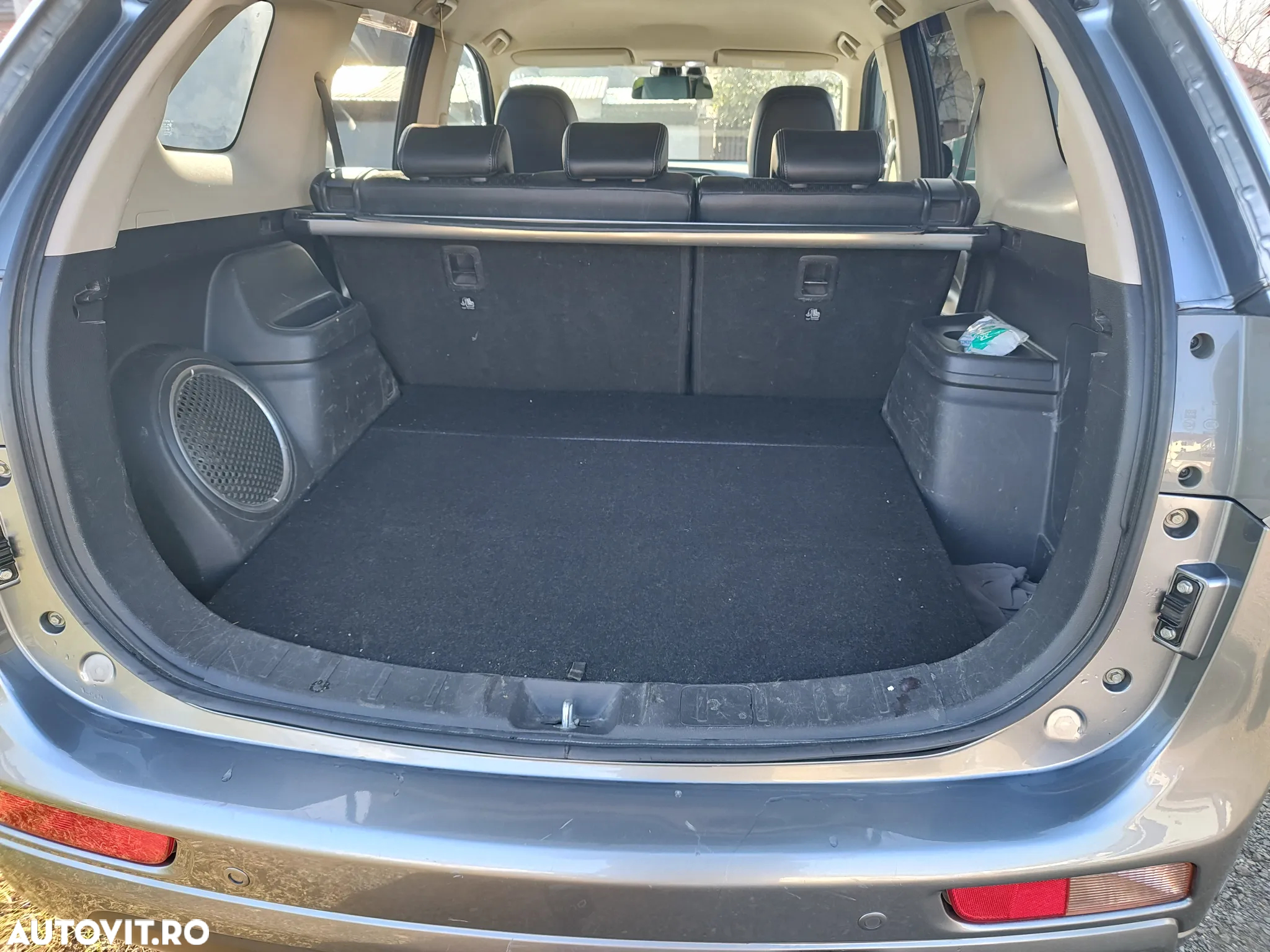 Mitsubishi Outlander 2.0 4WD Plug-In Hybrid - 4