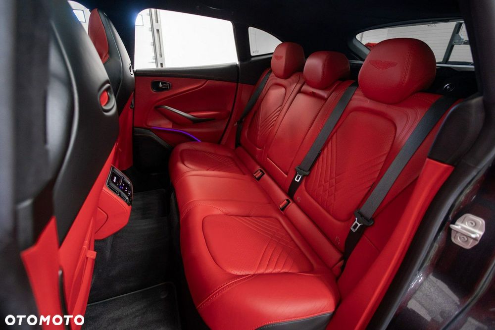 Aston Martin DBX Standard - 34