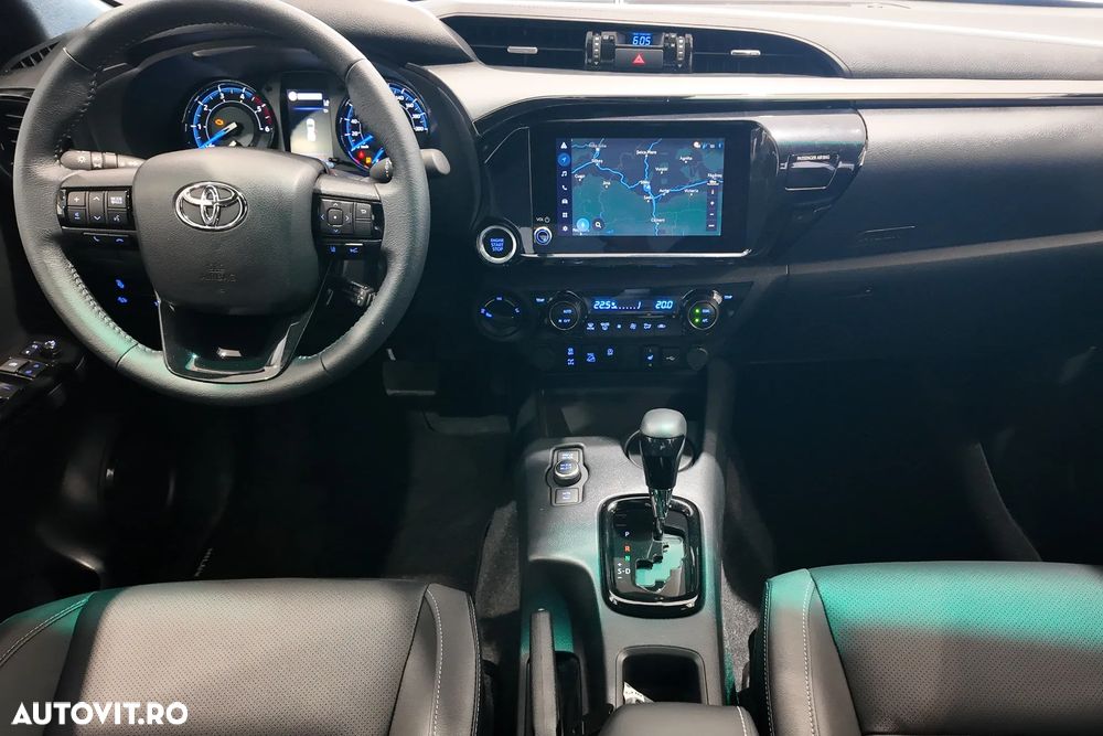 Toyota Hilux 2.8D 204CP 4x4 Double Cab AT Invincible - 21