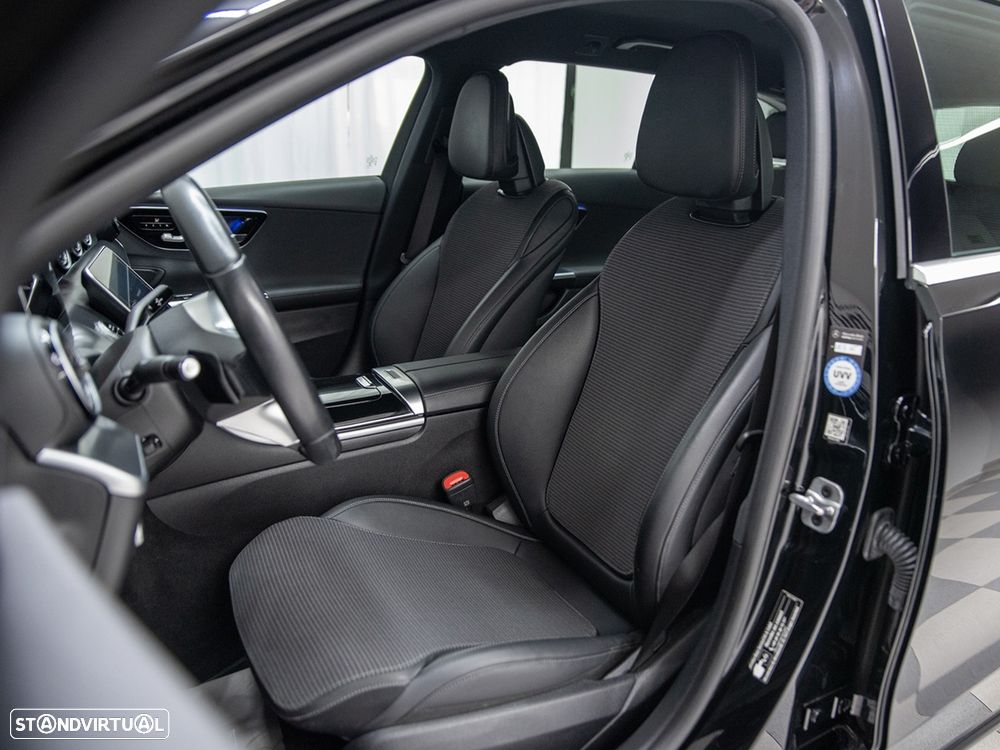 Mercedes-Benz C 300 e 9G-TRONIC Avantgarde Advanced — fotografia 9