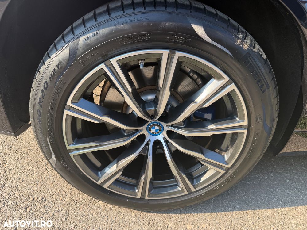 BMW X5 xDrive45e - 33