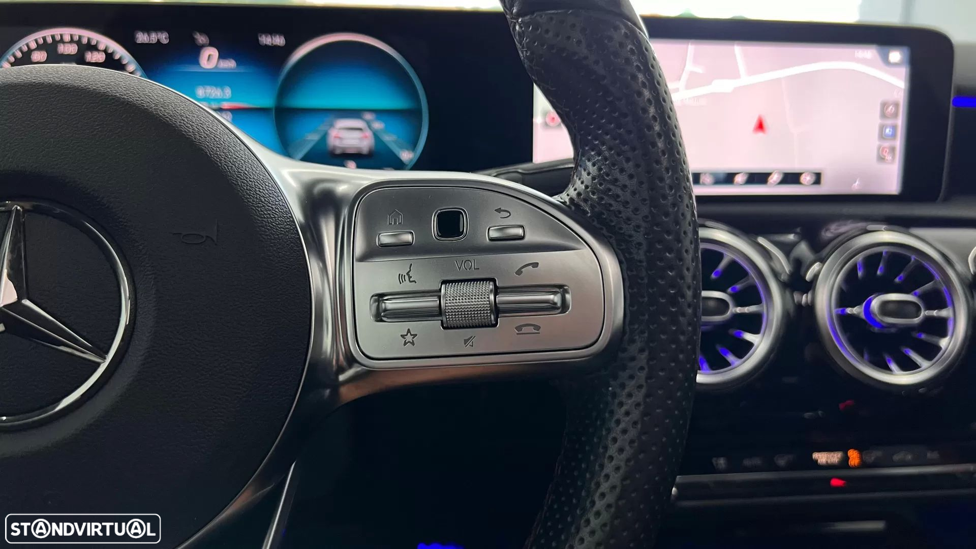 Mercedes-Benz A 35 AMG 4Matic Speedshift DCT 8G Line Advanced Plus - 23