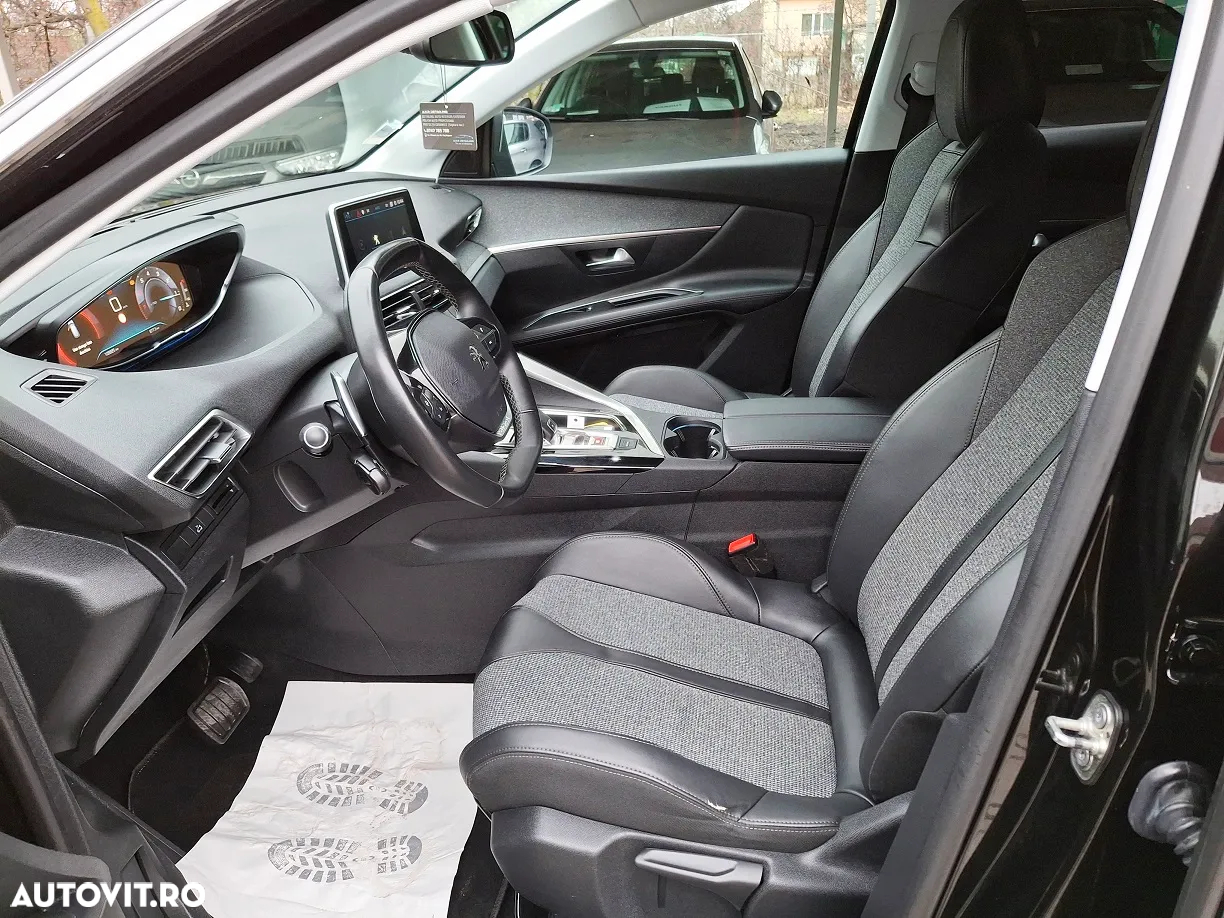 Peugeot 3008 1.2 PureTech 130 EAT8 Allure Pack - 8
