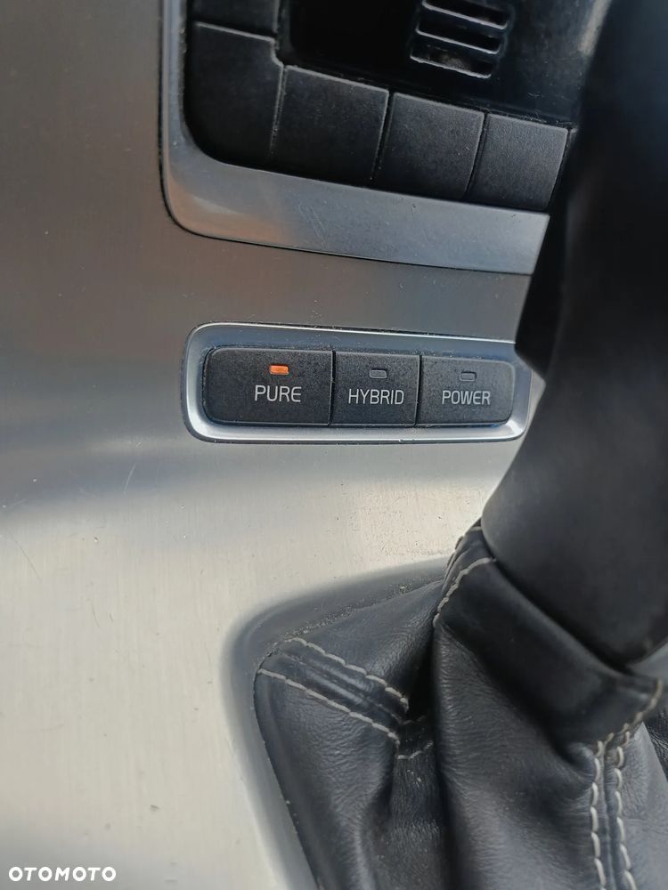 Volvo V60 D6 AWD Plug-in Hybrid Summum - 37