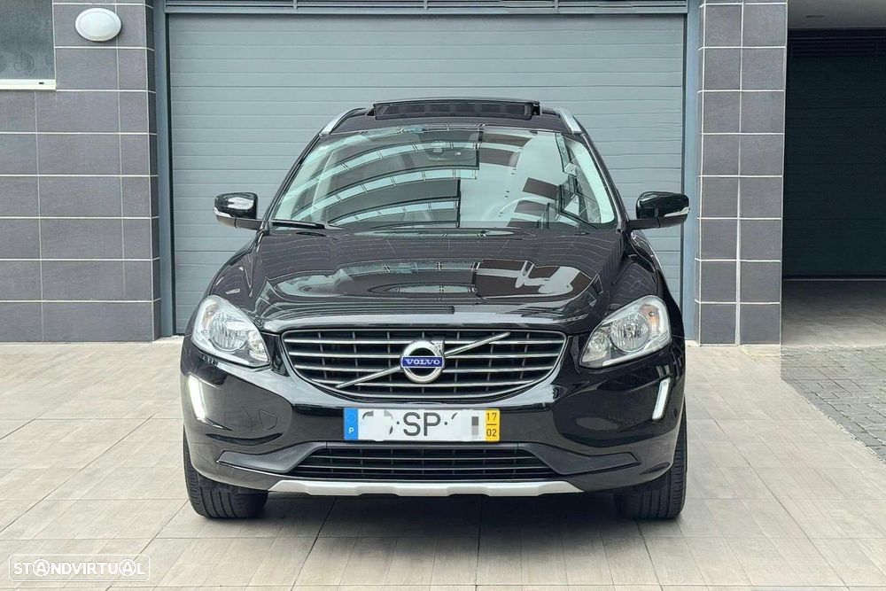 Volvo XC 60 2.0 D4 R-Design AWD Geartronic - 4