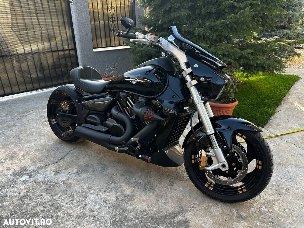 Suzuki Boulevard M109R - 8