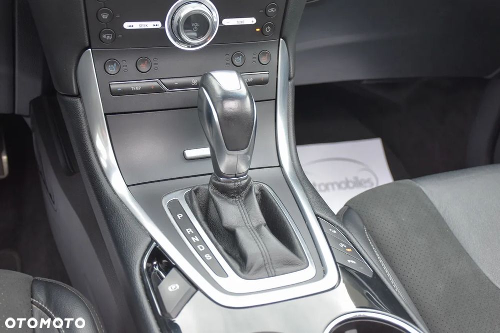 Ford Edge 2.0 TDCi Bi-Turbo 4x4 ST-LINE - 32