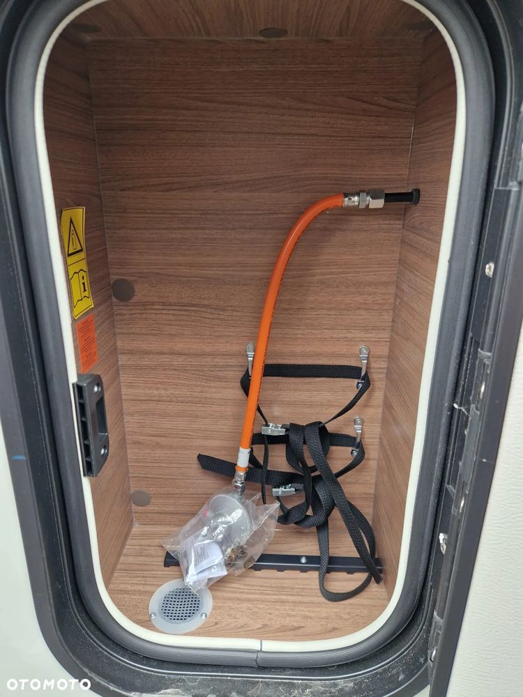 KNAUS TOURER VAN 500 MQ SMC EDITION 20 JAHRE 2 ŁÓŻKA FV23% HAK - 25