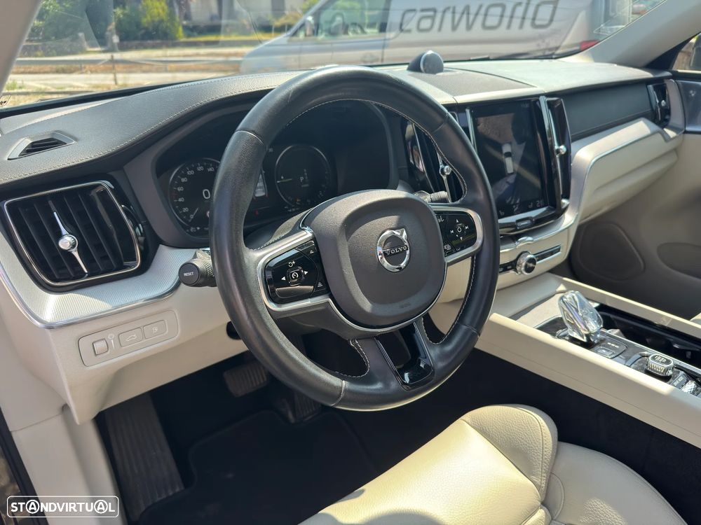 Volvo XC 60 2.0 T8 PHEV Inscription AWD - 4