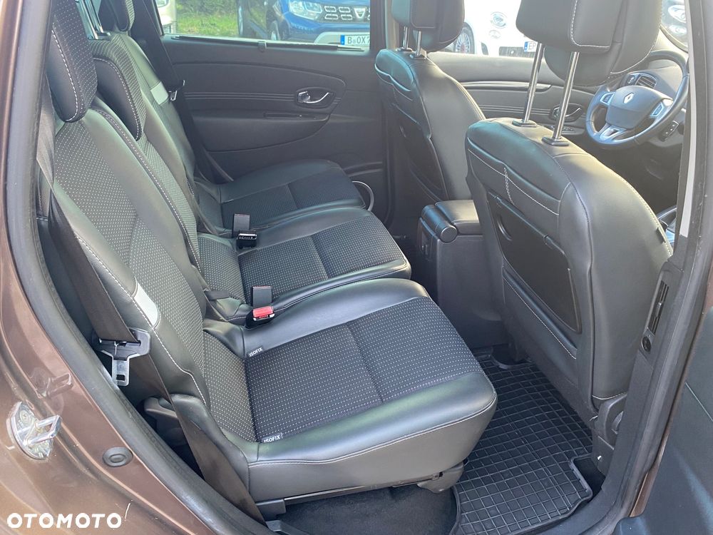 Renault Scenic 1.6 16V 110 Authentique - 26