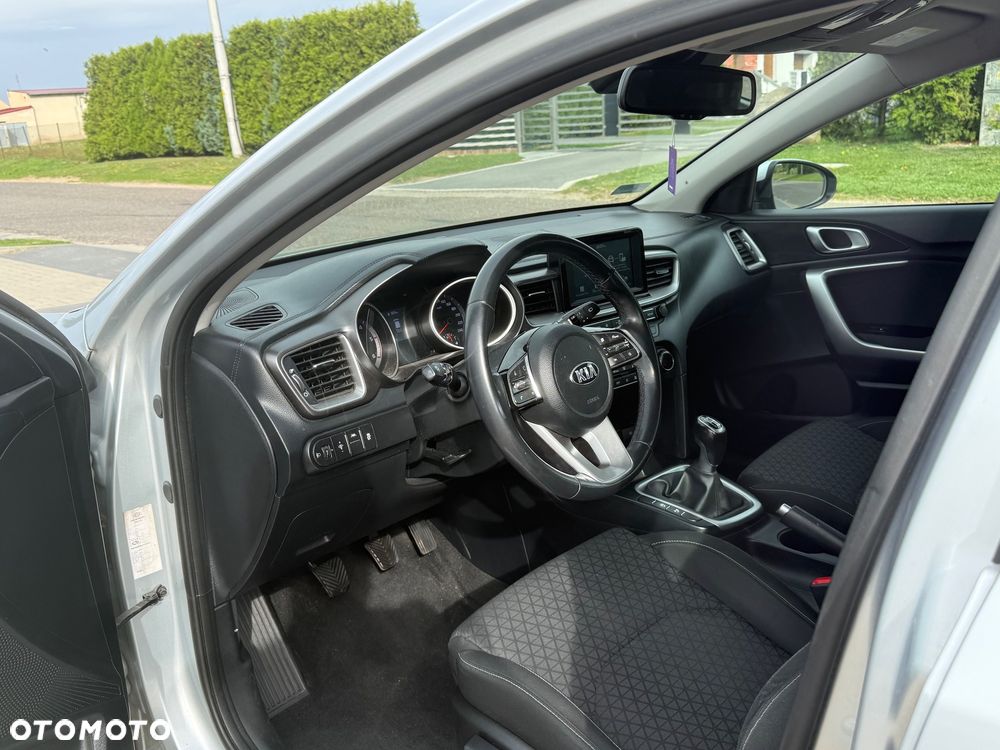 Kia Ceed 1.6 CRDi SCR L Business Line Plus - 4