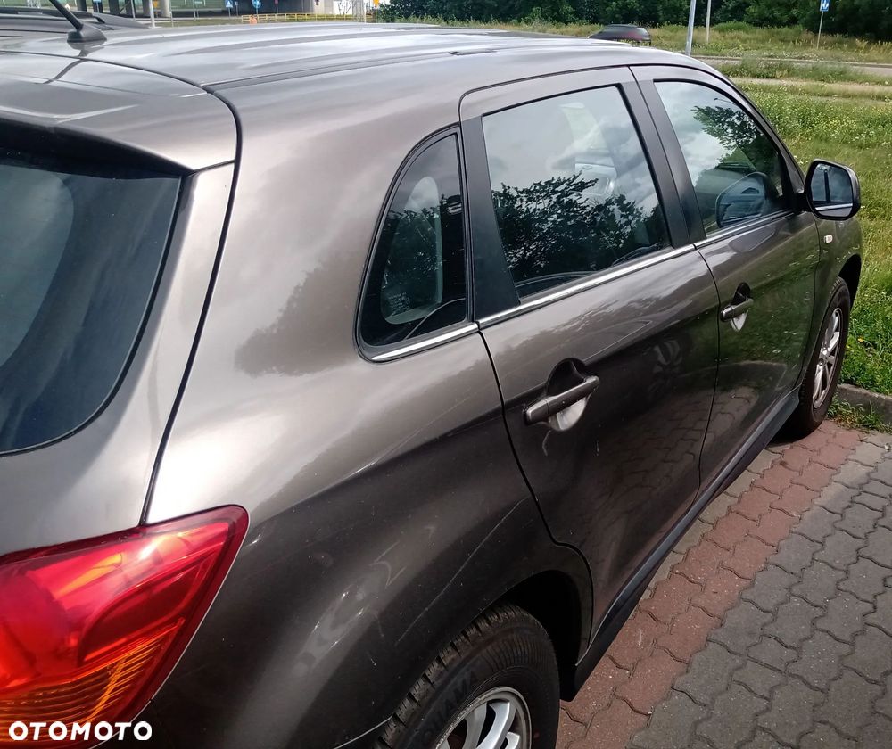 Mitsubishi ASX 1.6 Intense - 9