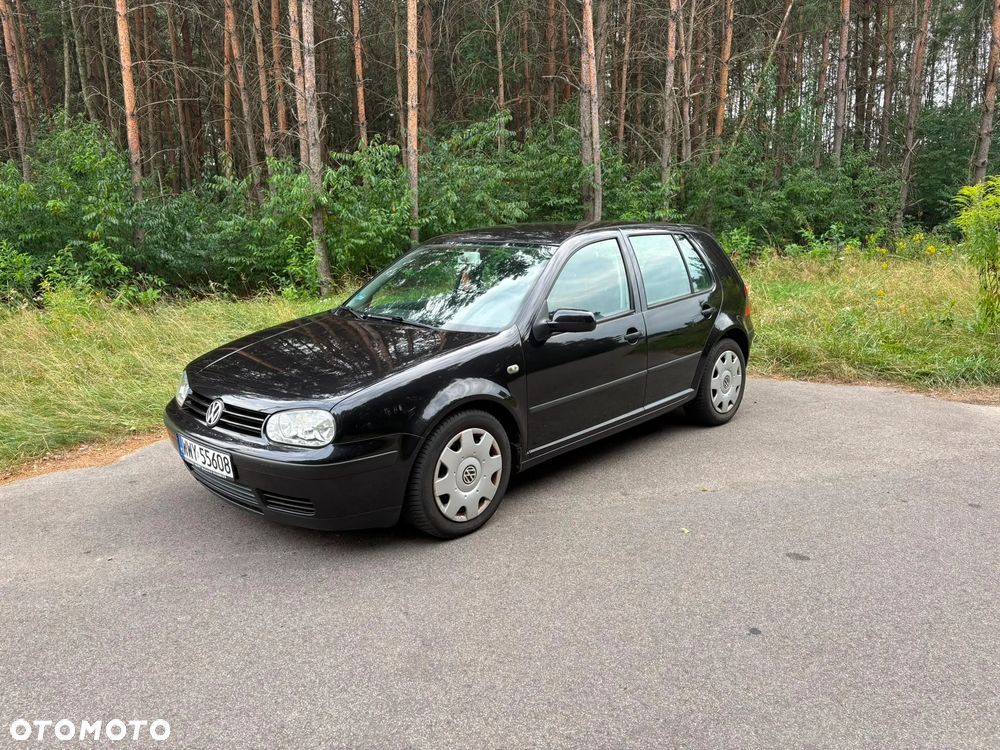 Volkswagen Golf - 2