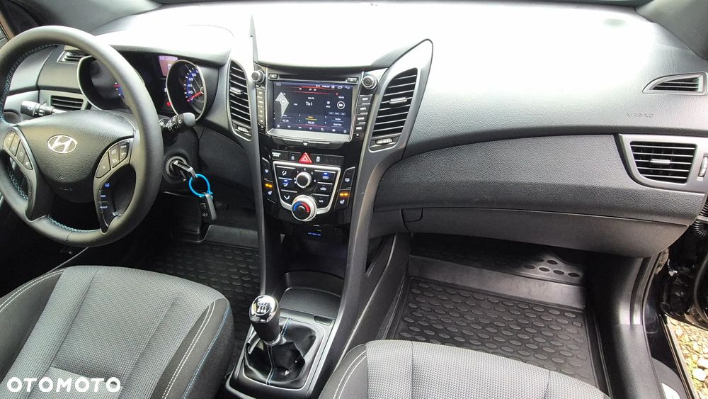 Hyundai i30 1.4 Passion Plus - 26