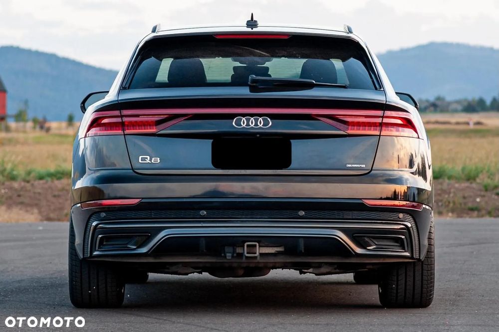 Audi Q8 55 TFSI quattro tiptronic - 8