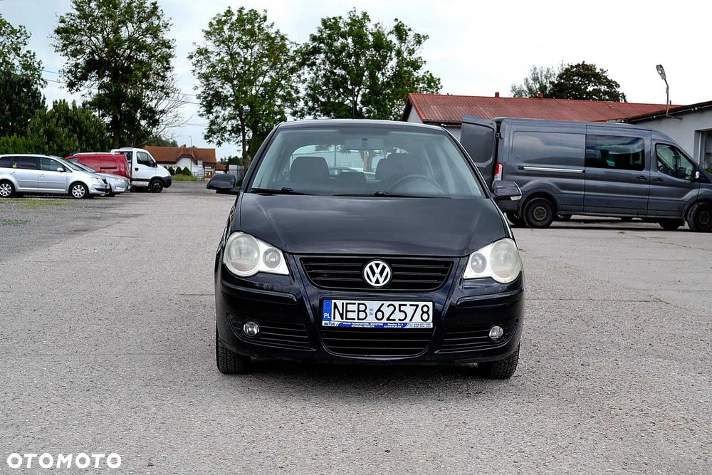 Volkswagen Polo - 2