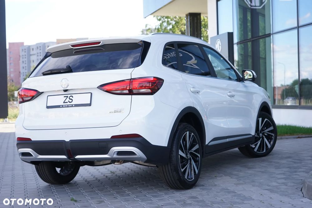 MG ZS 1.5 HEV+ Exclusive - 11