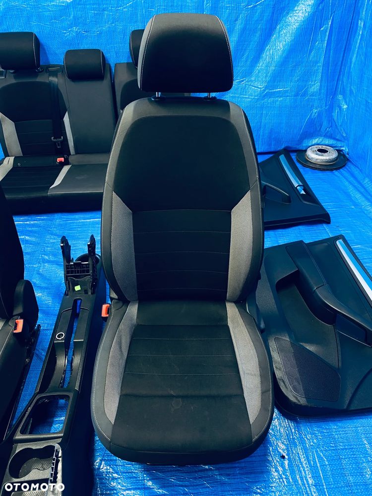 FOTEL FOTELE KANAPA BOCZKI TAPICERKA PODŁOKIETNIK TUNEL WNĘTRZE  SKODA RAPID SPACEBACK LIFT 17R KOMPLET EUROPA - 4