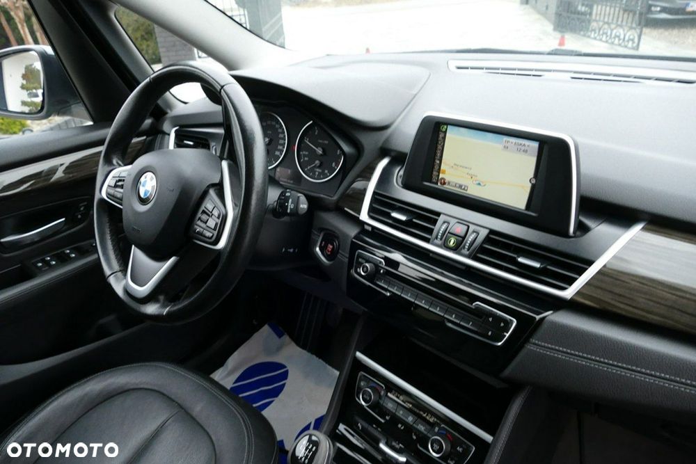 BMW Seria 2 216d Luxury Line - 25