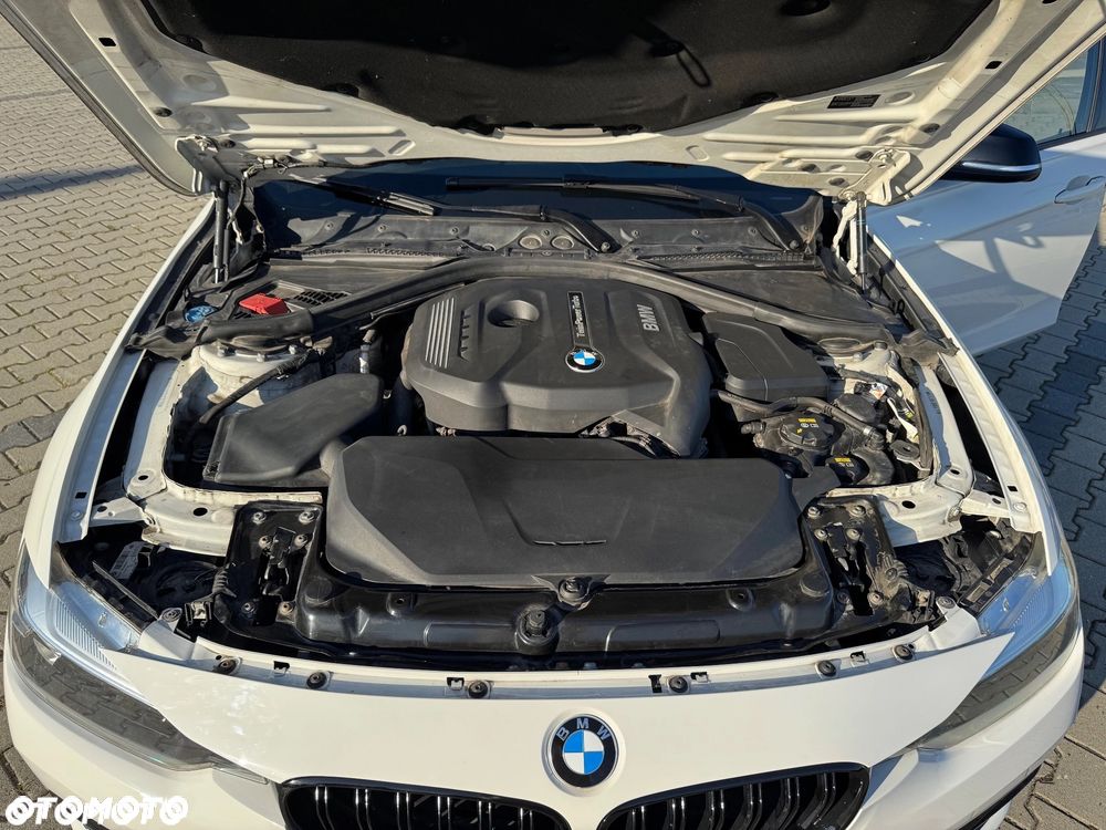 BMW Seria 3 320i Sport Line - 9